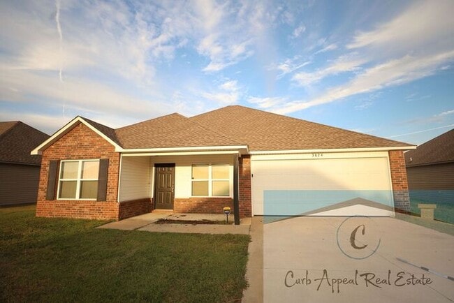 Building Photo - Beautiful 4 bedroom/2 bath home - Nettleton