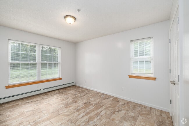 3BR, 1BA - 1,158SF - Bedroom