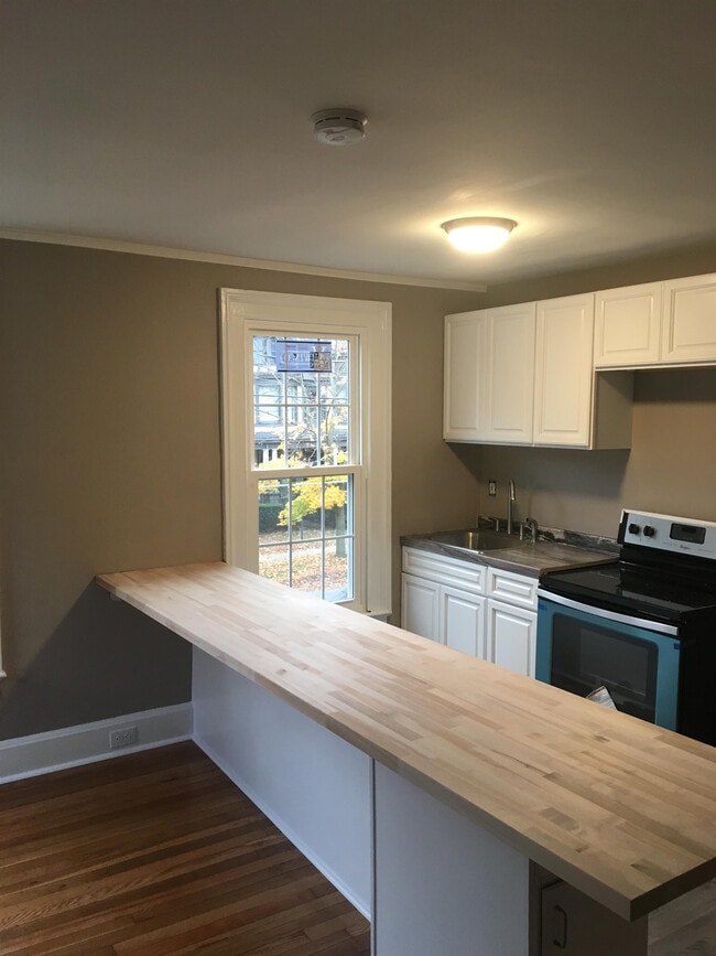 418 W Church St Unit 2