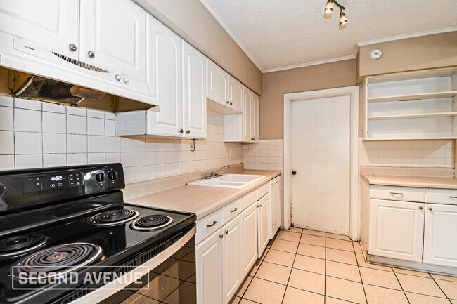 Photo - 3313 Green St
