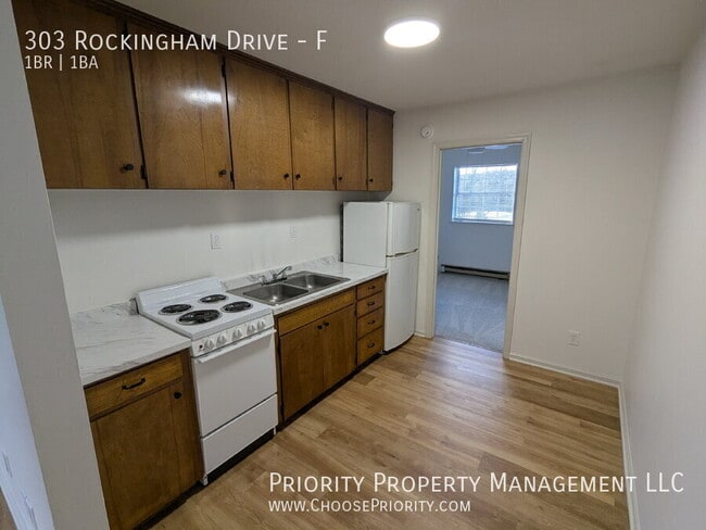 Photo - 303 Rockingham Dr Unit F