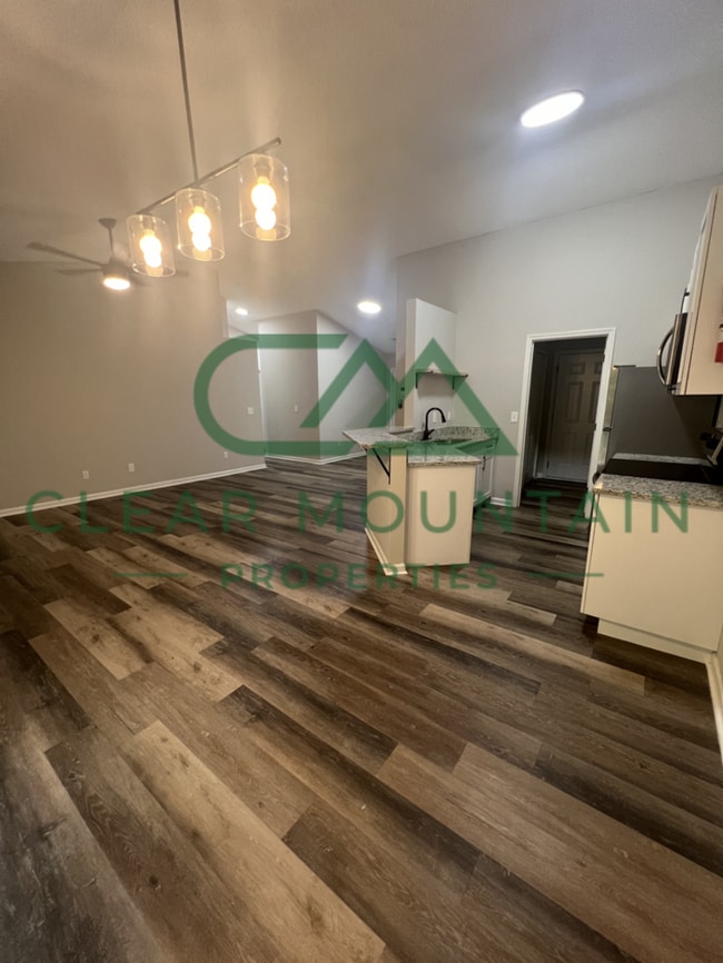 Photo - Move-in Special! Limited-Time Leasing Offer!