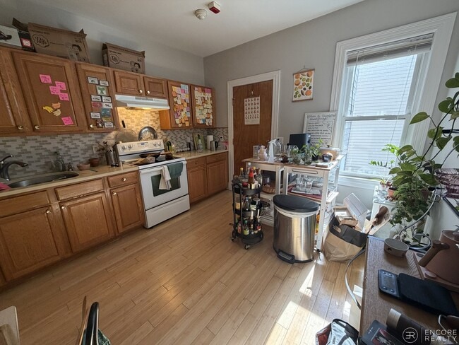 Photo - 27 Portsmouth St Unit 2