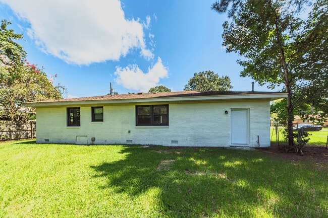 115 Kathryn Dr