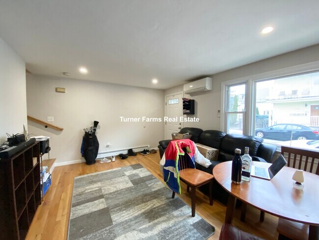 Photo - 185 Sydney St Apartments Unit 2