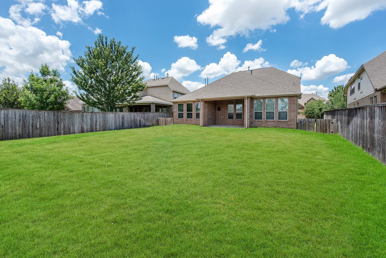 Photo - 31 Hearthshire Cir