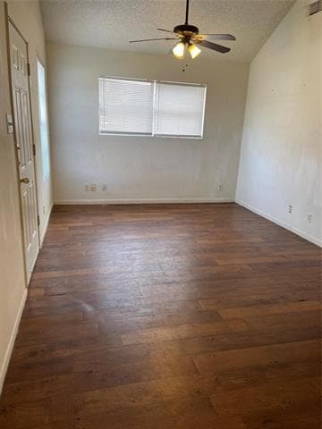 Photo - 120 W Heron St
