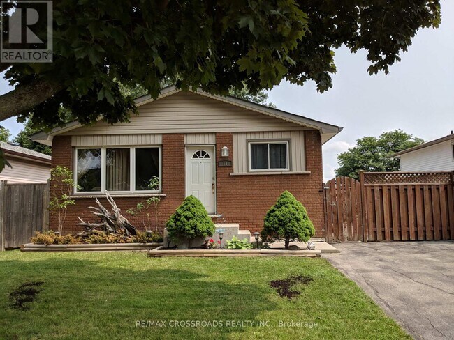 Photo - 11 Lawnhurst Dr
