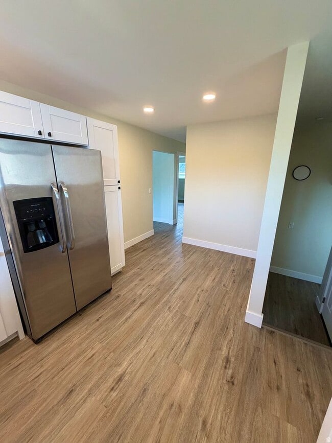 Photo - Modern & Updated Living in the Heart of Draper