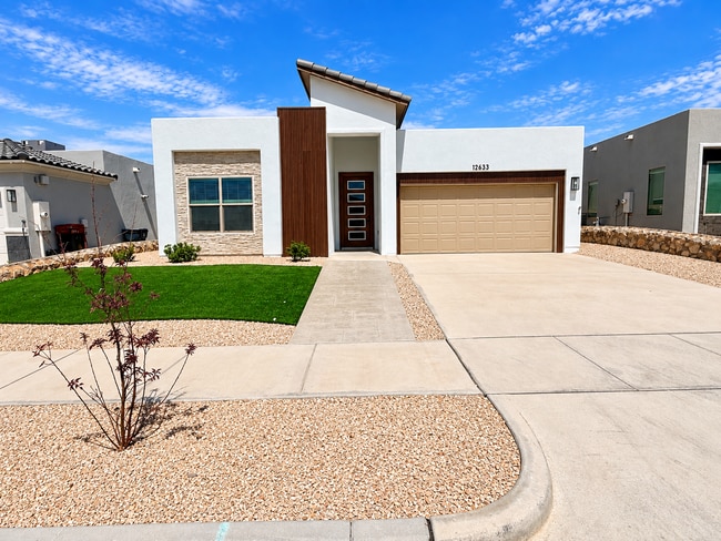 Building Photo - 12633 Middlesbrough Ave