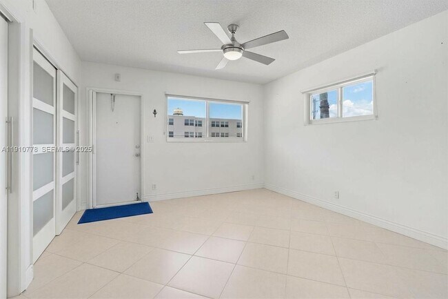 Photo - 2170 NE 51st Ct