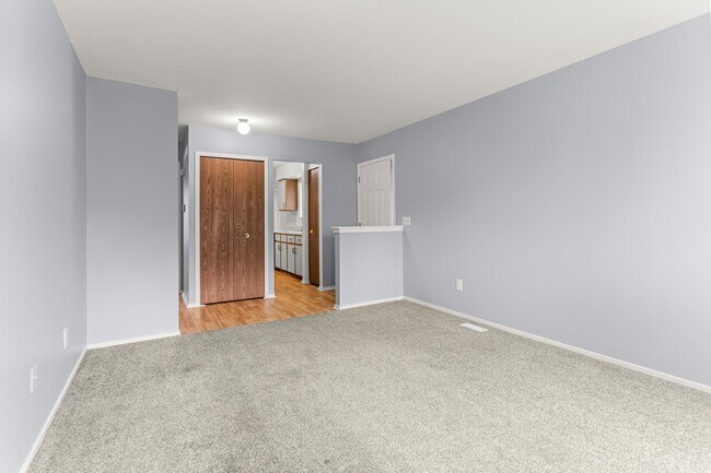 Photo - 3700 Heritage Pkwy