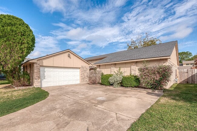 Photo - 15934 Beechnut St