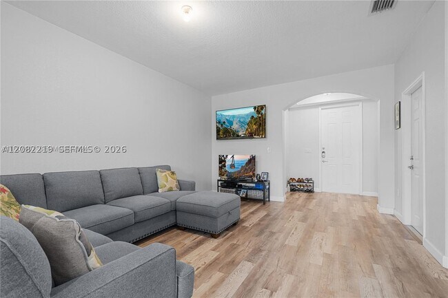 Photo - 11287 SW 239 St