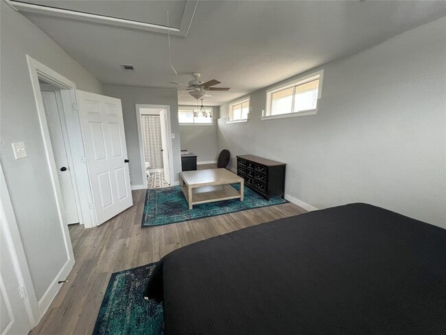 Photo - 128 Skyview Terrace