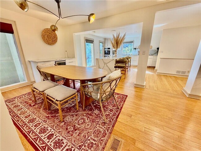 Photo - 175 River Ct Pkwy