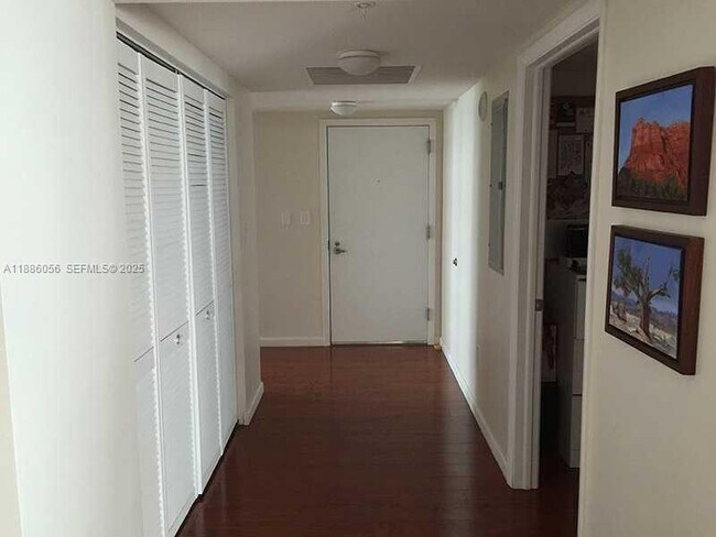 Photo - 1800 N Bayshore Dr Unit 1715