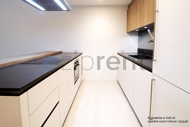 Photo - 1000 Brickell Ave