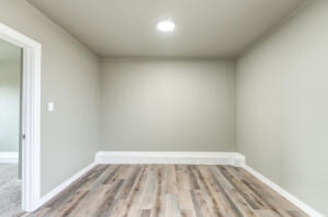 Photo - 3 bed 1 bath now available near MLK