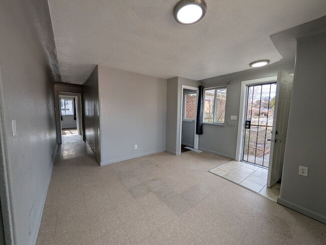 Photo - 1310 N Moline St