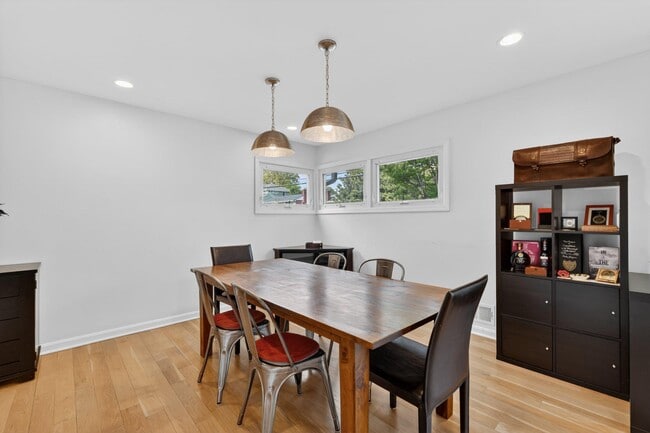 Photo - 2015 N Woodstock St