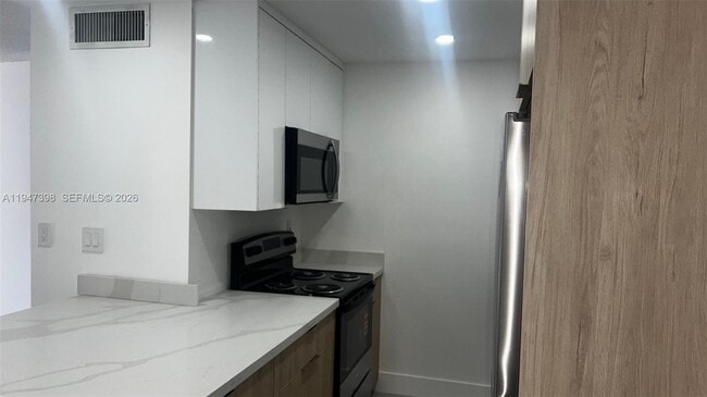 Photo - 10810 N Kendall Dr Unit Q5