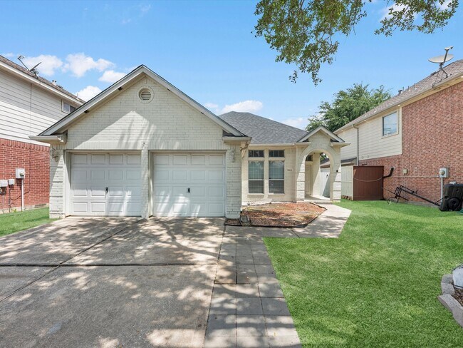 Building Photo - 18634 S Wimbledon Dr