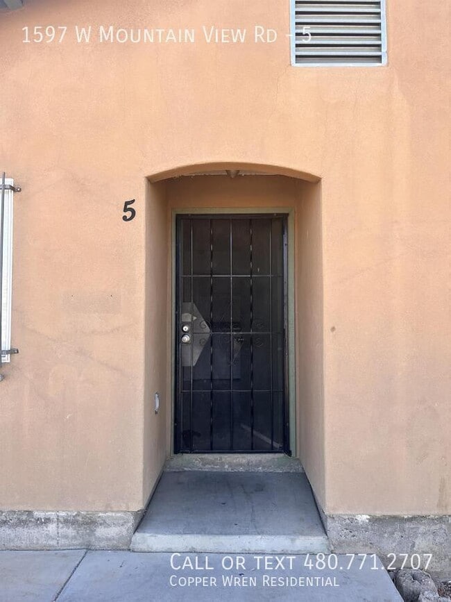 Building Photo - 1597 W Mountain View Rd Unit 5