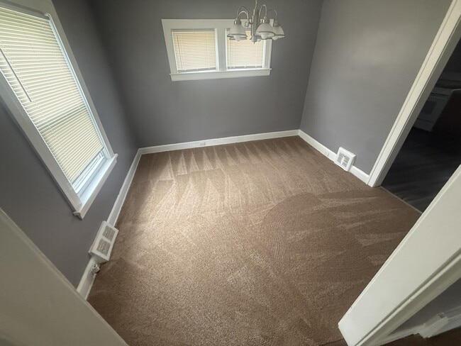 Photo - 10409 Nelson Ave
