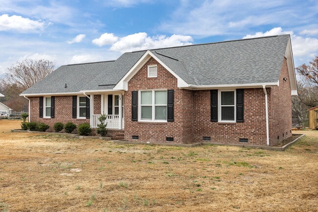 38 Hallmark Dr