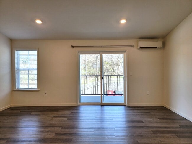 Photo - 4611 Commerce St Unit Apt 104