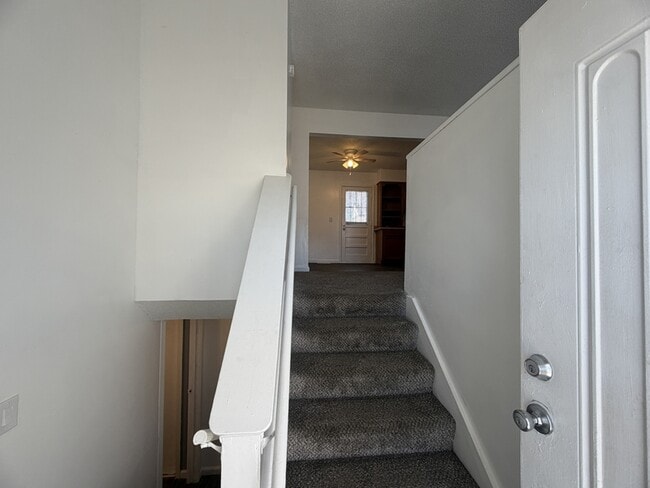 Photo - 1112 Olive St