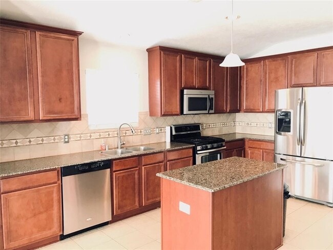 Photo - 2016 Leisure Ln