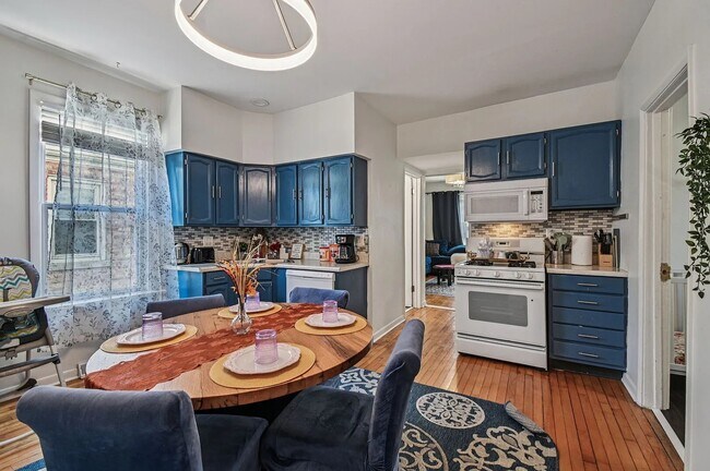 Photo - 5017 N Meade Ave Unit 1