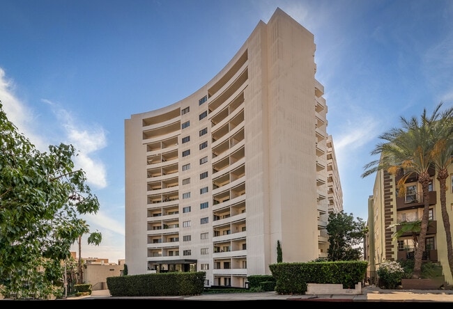 Photo - 7250 Franklin Ave Unit 512