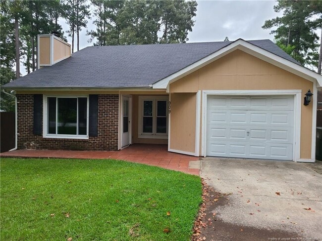 Photo - 909 Bramblewood Ct