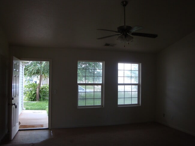 Photo - 3 bed 2 bath - Single Family Home - Pet Fr...
