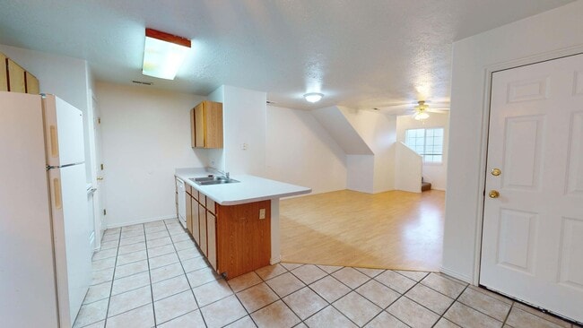 Photo - 294 E Cobblecreek Dr Unit 2