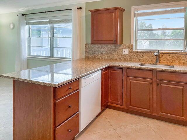 Photo - 144 Canterbury E Condo Unit F