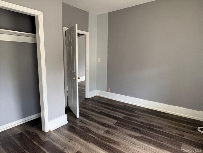 Photo - 2 Park Pl Unit 1