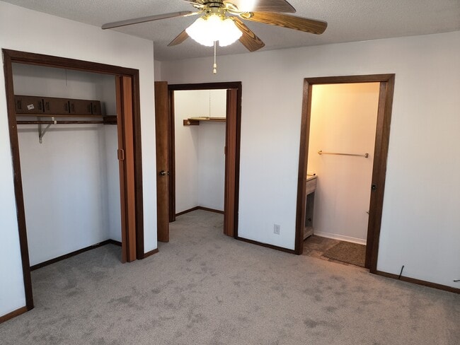 Master Bedroom Closets - 444 Sunnyslope Ct N