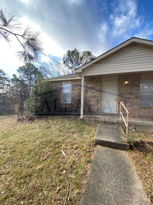 Maumelle 2 Bedroom Unit - Maumelle 2 Bedroom House Unit