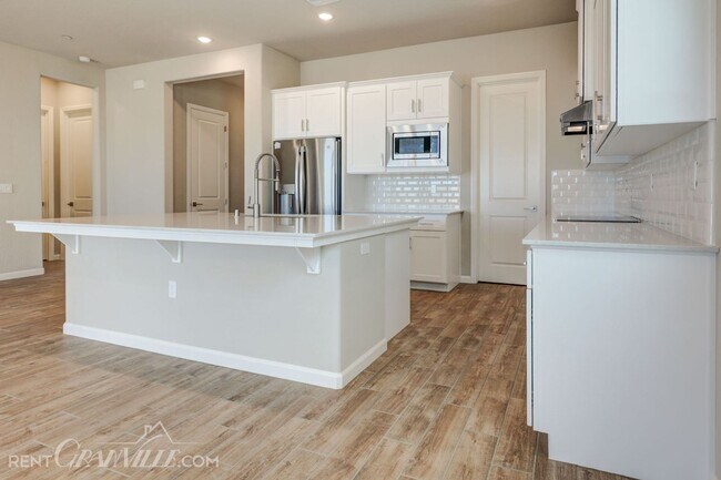 Photo - 325 Clovis Ave