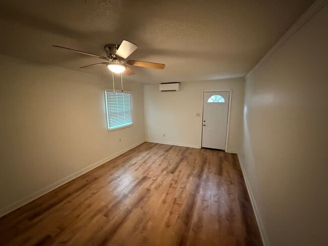 Photo - Beautiful Split level home with tons of upgrades!!