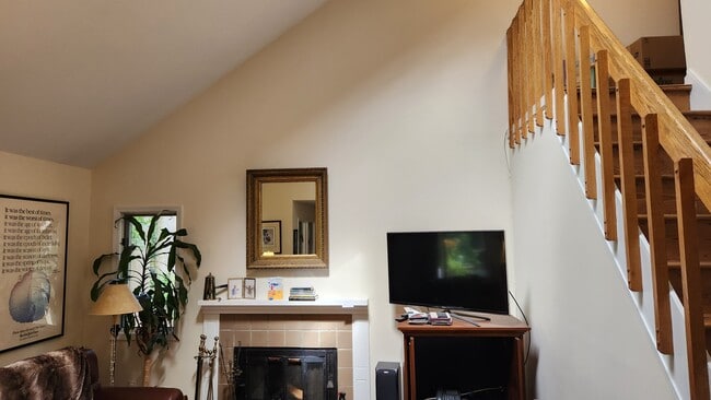 Photo - Eagle Bay Condominium