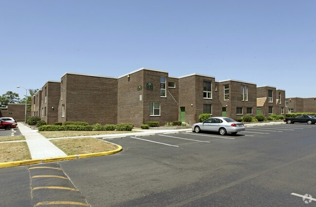 Photo - Oakview Apartments