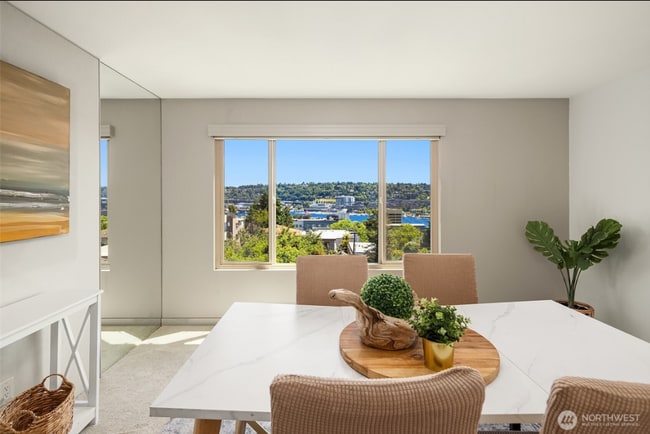 Photo - Top Floor Queen Anne Unit! (Beautiful views & 3 Parking Spaces) Unit 4