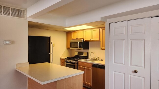 Photo - 1421 Wabash Ave