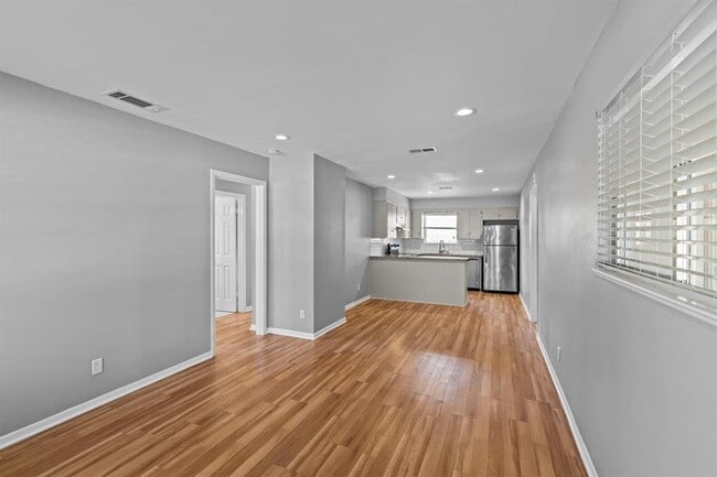 Photo - 2205 Lanier Dr
