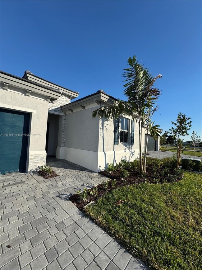 Photo - 18669 SW 136th Ave